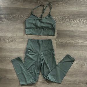 Aerie Offline Workout Set